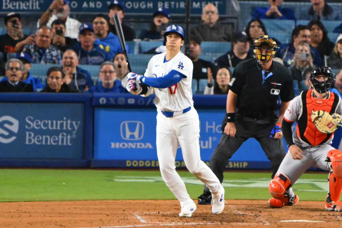 大谷復活のホームラン　全米が涙　水原も涙